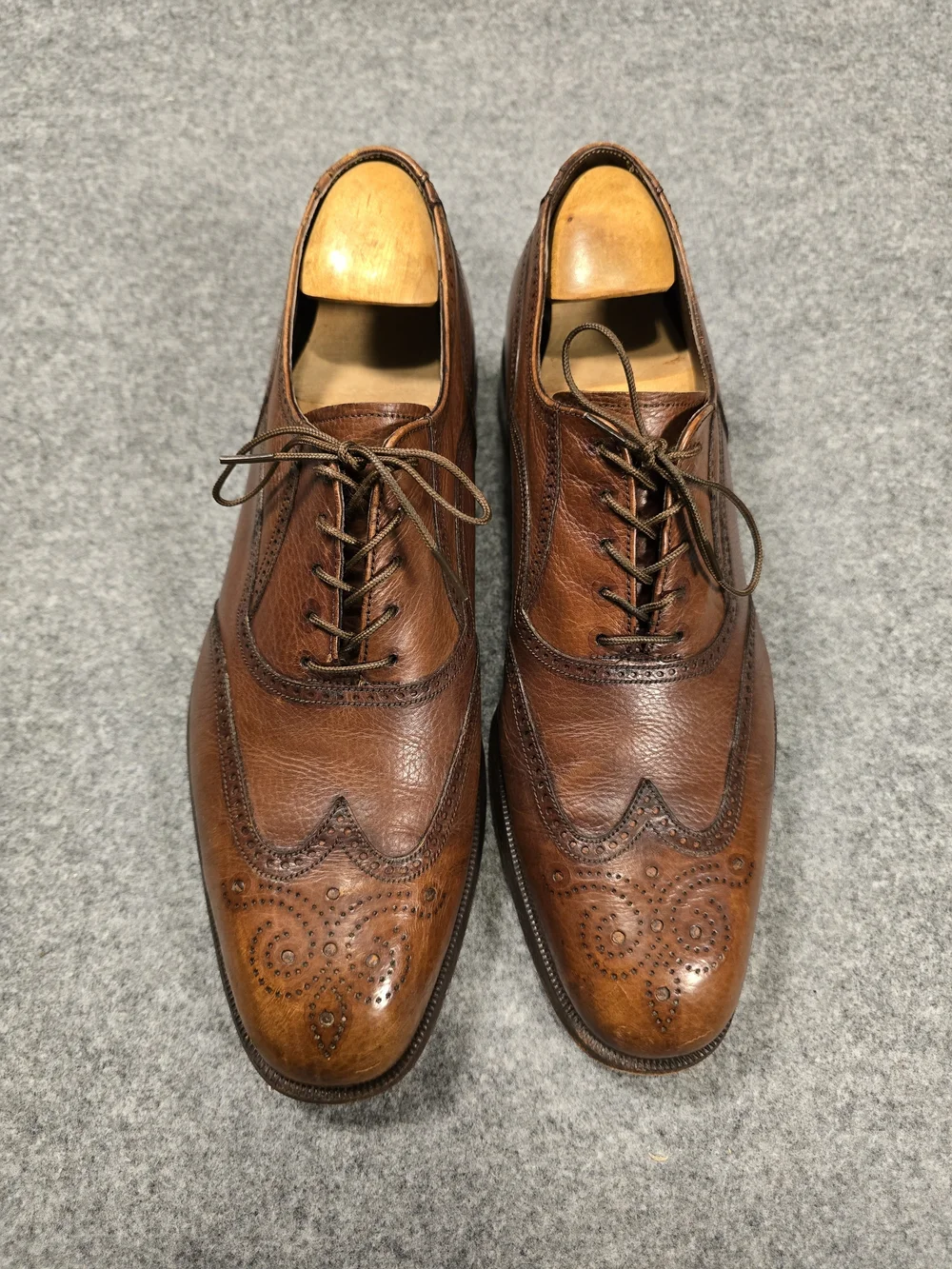 The Royal Imperial Florsheim Shoe Classic Brown Wingtip Leather Dress Shoes